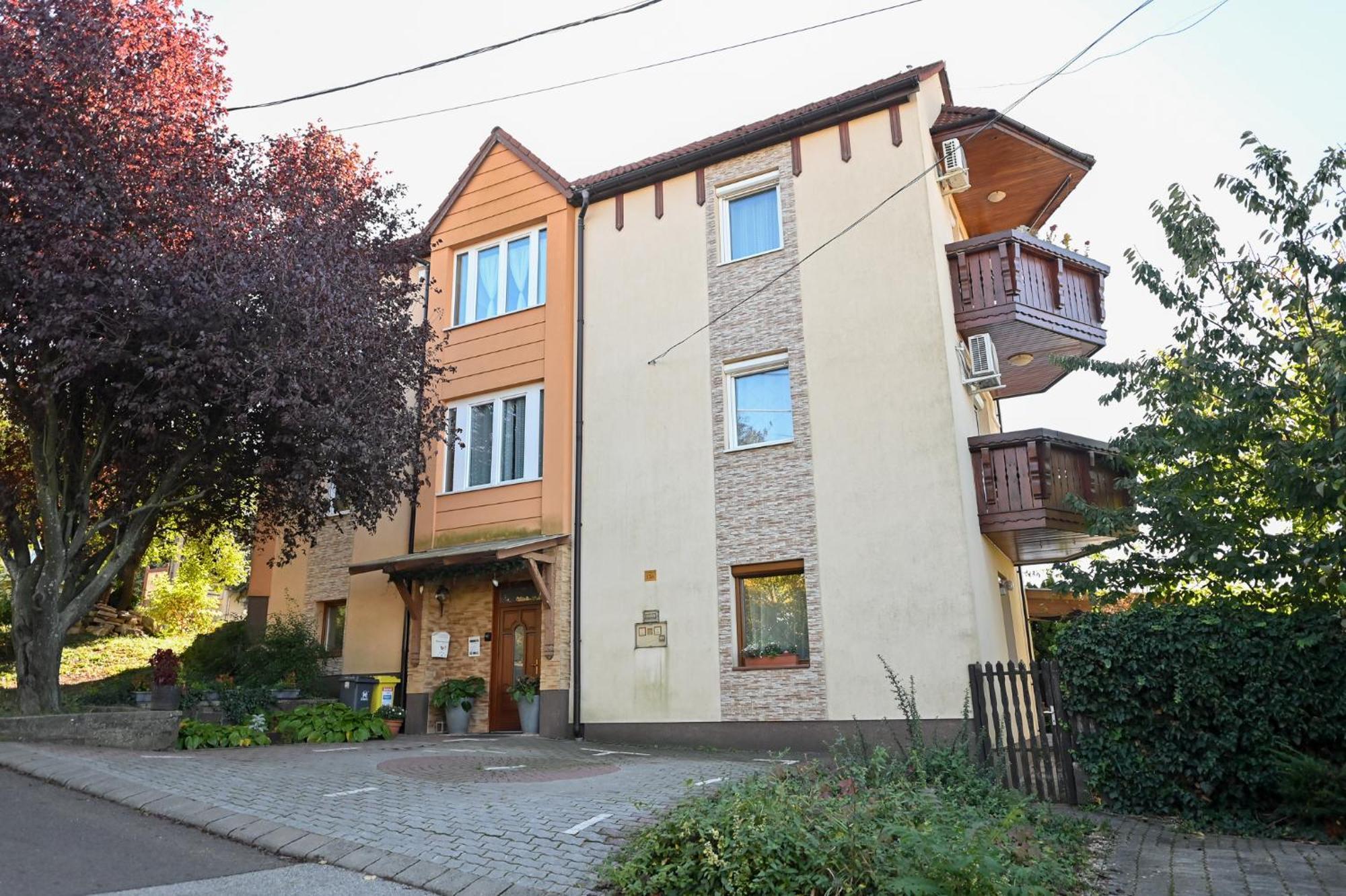 Apartman Bellavista Eger Esterno foto