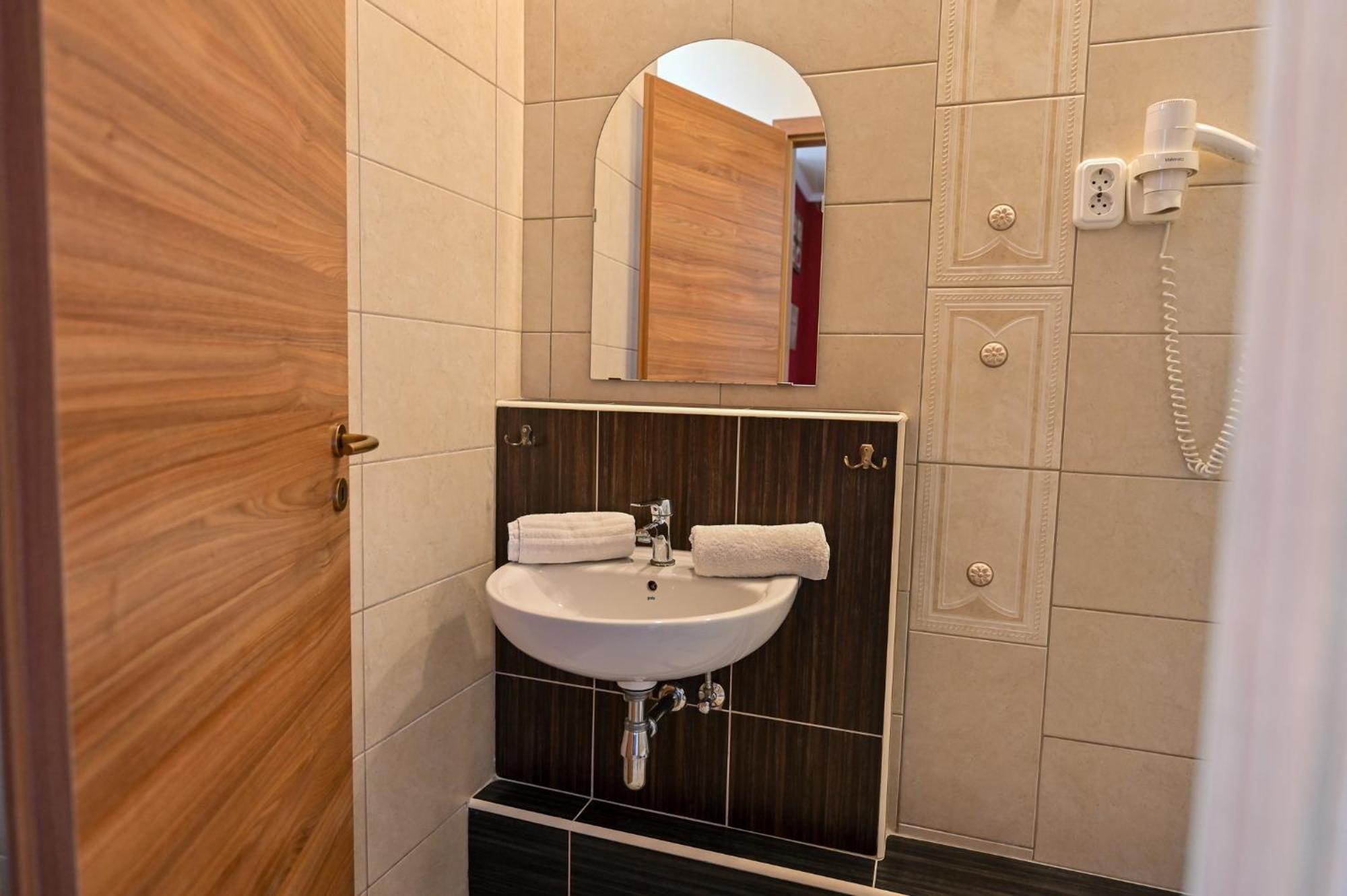 Apartman Bellavista Eger Esterno foto