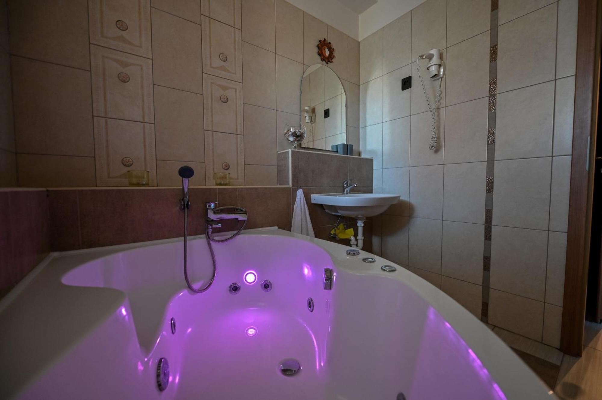 Apartman Bellavista Eger Esterno foto